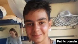 Школьник Арсений Турбин, политзаключенный 