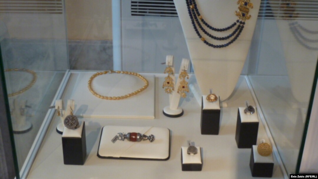 The exhibit features nearly 60 pieces of jewelry dating back to 400 B.C.