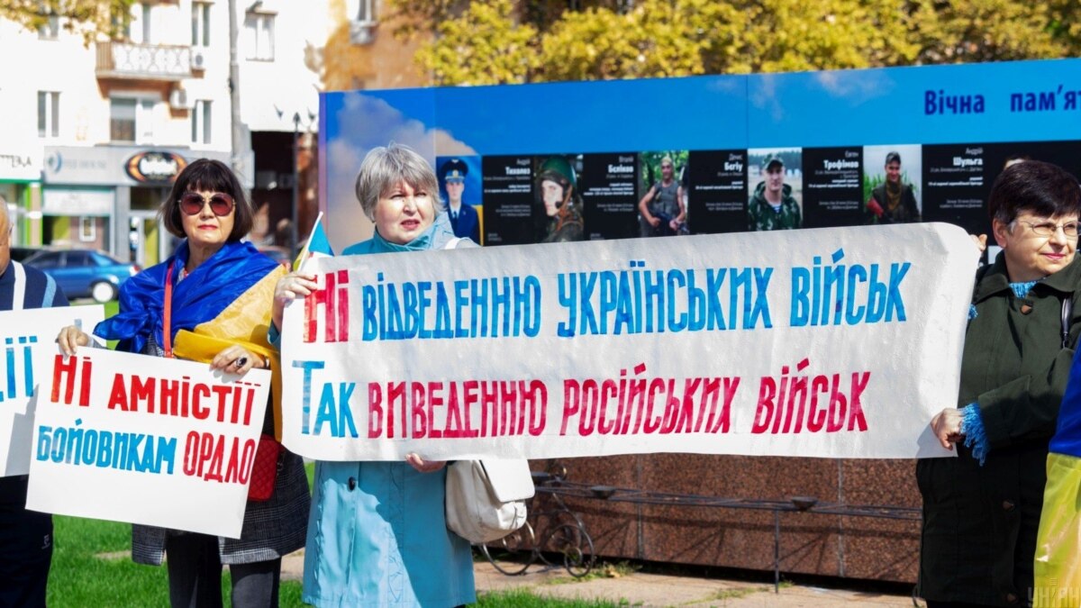 posle-legkomyslennogo-razvedeniya-sil-na-donbasse-kremly-poshel-v-nastuplenie-badrak-obzor-pressy- «После легкомысленного разведения сил на Донбассе Кремль пошел в наступление» ? Бадрак (обзор прессы)