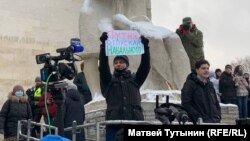 У Москві та Санкт-Петербурзі посилена присутність силовиків на вулицях, рух низкою вулиць перекритий, є перші затримані