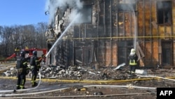 Харків, який розташований приблизно за 30 кілометрів від кордону з Росією, регулярно зазнає російських ударів