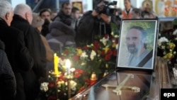 Люди на похоронах активиста "Евромайдана" Юрия Вербицкого. Львов, 24 января 2014 года.