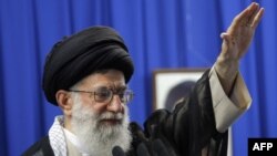 رهبر جمهوری اسلامی در خطبه‌های نماز جمعه پس از انتخابات مناقشه‌برانگیز ۸۸