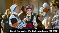 Vintage Ukrainian Fashion In The Spotlight