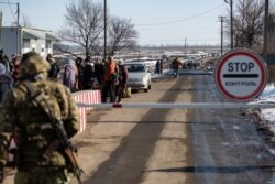 КПВВ «Гнутове», черга на в’їзд на підконтрольну Києву територію