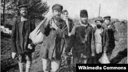 Rus kəndçiləri - 1918