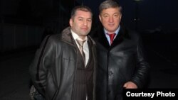 Ризван Курбанов (справа) с осужденным за организацию преступного сообщества дагестанским депутатом-единороссом Магомедом Магомедовым