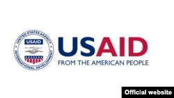 Logo e USAID-it