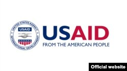 Emblema USAID.