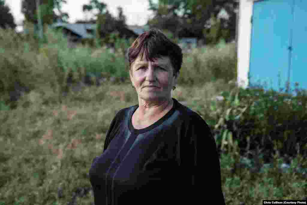 Tatiana Ivanovna, a pensioner in Starayakolona whose husband worked in a mine, said the new authorities were not concerned about the problems facing mining towns and were ignoring the situation of workers in the region’s traditional industries. “The salaries of the teachers and medical workers have gone up, but not the salaries of the miners. All of the young people will leave if the mine closes,” Ivanovna said. “If the mine closes, the town will die.”