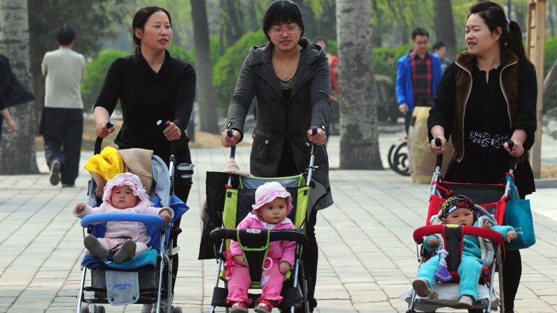 Кина ќе им дозволи на паровите да имаат до три деца