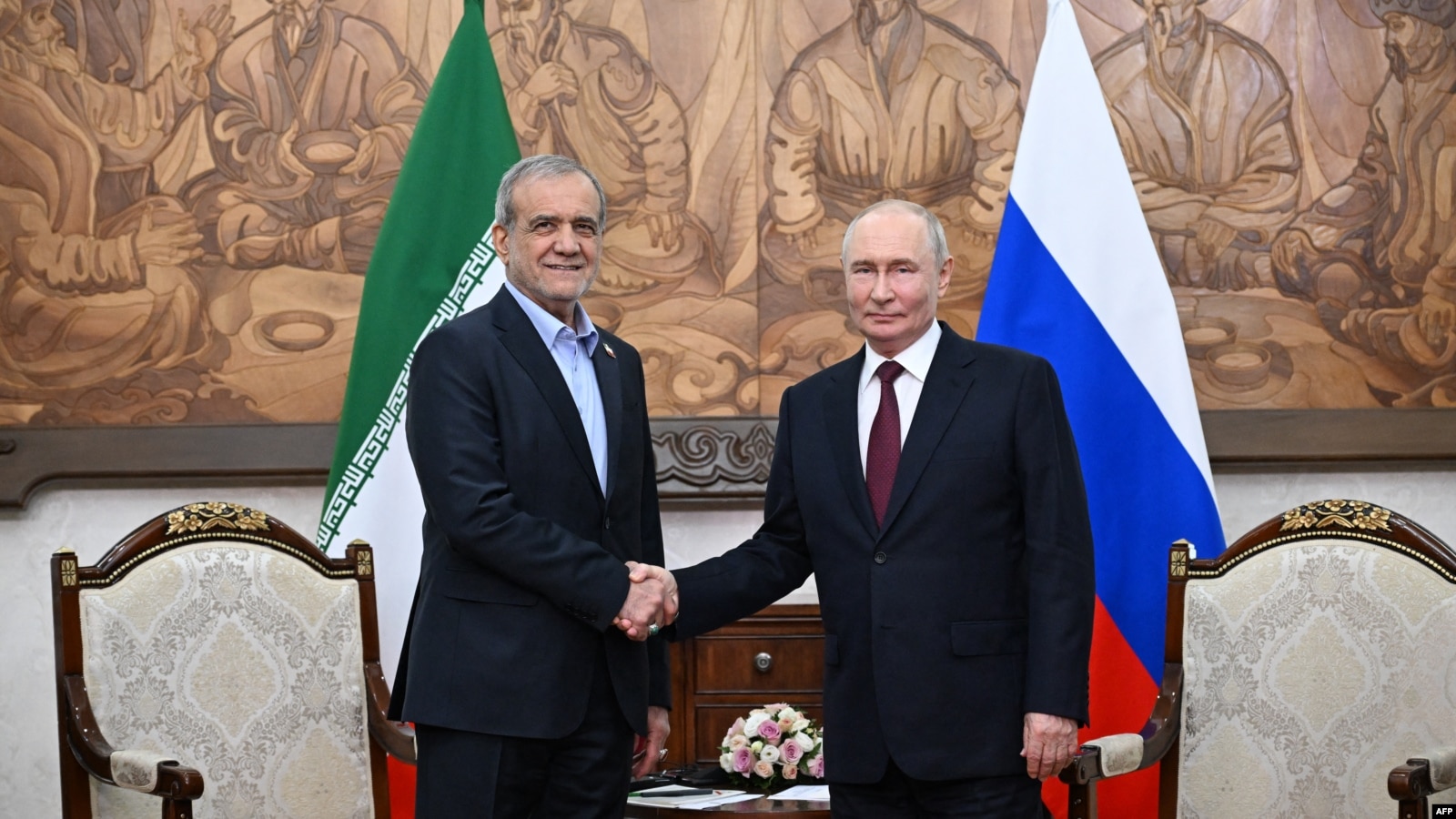 دیدار روسای‌جمهور ایران و روسیه؛ پزشکیان از مواضع‌ مسکو در جنگ تشکر کرد