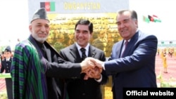 Главы Афганистана, Таджикистана и Туркменистана после подписания соглашения о строительство ж/д ТАТ. 2013 год