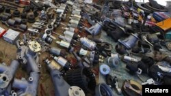 Згідно із документацією, вартість затриманого товару складає майже 2,5 млн грн (фото ілюстративне)