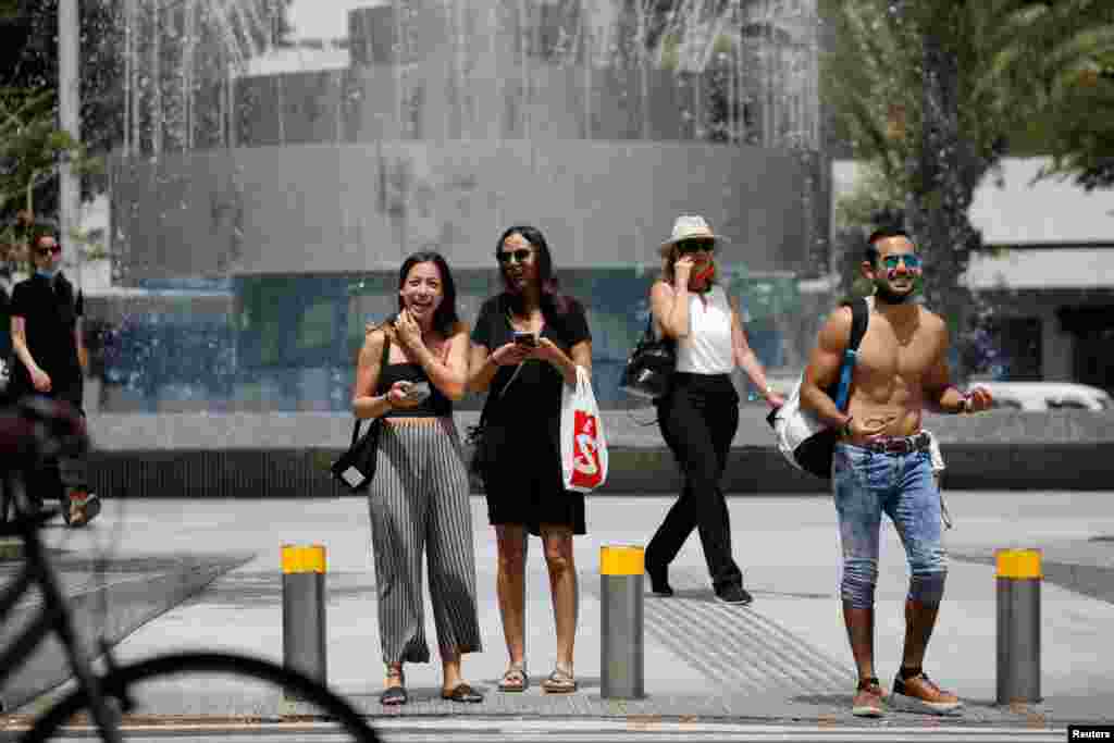 Sunt peste 30 de grade Celsius în această perioadă, în Israel.&nbsp;REUTERS/Amir Cohen