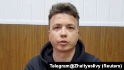 One day after his dramatic arrest at a Minsk airport, Belarusian blogger Raman Pratasevich appeared in a video and admitted to inciting mass unrest. But his shaken look and signs of possible mistreatment harked back to forced confessions that remain common in parts of the former U.S.S.R. 