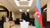 Президент Азербайджана Ильхам Алиев голосует на референдуме