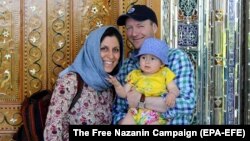 Nazanin Zaghari-Ratcliffe (left) with her husband, Richard Ratcliffe, and daughter Gabriella in an undated photo