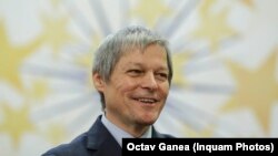 Dacian Cioloș a întrerupt legăturile cu conducerea USR după demisia din februarie, iar plecarea sa din partid reprezintă doar o chestiune de timp, susțin liderii USR. 