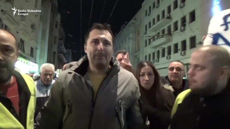 Uzbunjivač Obradović na građanskom protestu u Beogradu