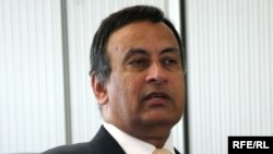 Husain Haqqani