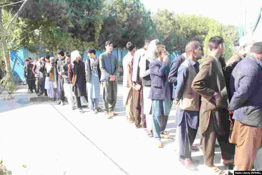 Afghanistan - People voting in parliamentary election in Kunduz province, 20 October 2018