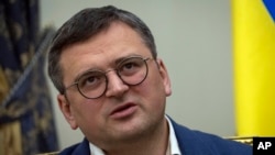 Ukrainian Foreign Minister Dmytro Kuleba is among the government officials scheduled to meet with Lars Klingbeil and Rolf Muetzenich. (file photo)