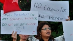 An Activist of Awami Workers Party chants slogans during a demonstration to condemn the killing of model Qandeel Baloch and against honor killing, in Islamabad, Pakistan, July 2016. 