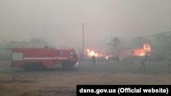 Військові беруть участь у ліквідації пожеж в Луганській області