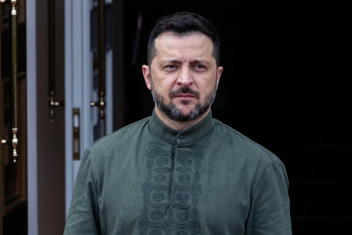 Зеленський повідомив про пожежу на складі фармацевтичної компанії на Київщині через удар РФ