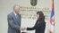 Snežana Malović, ministarka pravde Srbije i Igor Jovović, ambasador Crne Gore u Srbiji prilikom potpisivanja sporazuma o ekstradiciji