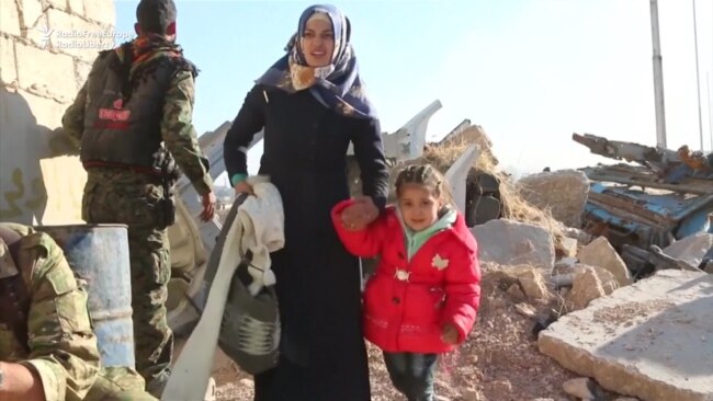 Thousands Flee As Syrian Army Tightens Grip On Aleppo