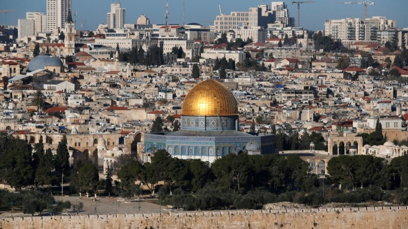 Судири на муслимански верници и израелската војска во Ерусалим 