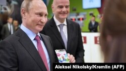 Владимир Путин с Fan ID на Чемпионате мира по футболу в России 