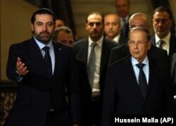 در کنار میشل عون (راست) رئیس‌جمهور لبنان