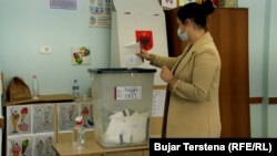 Гласање на изборите во Тирана