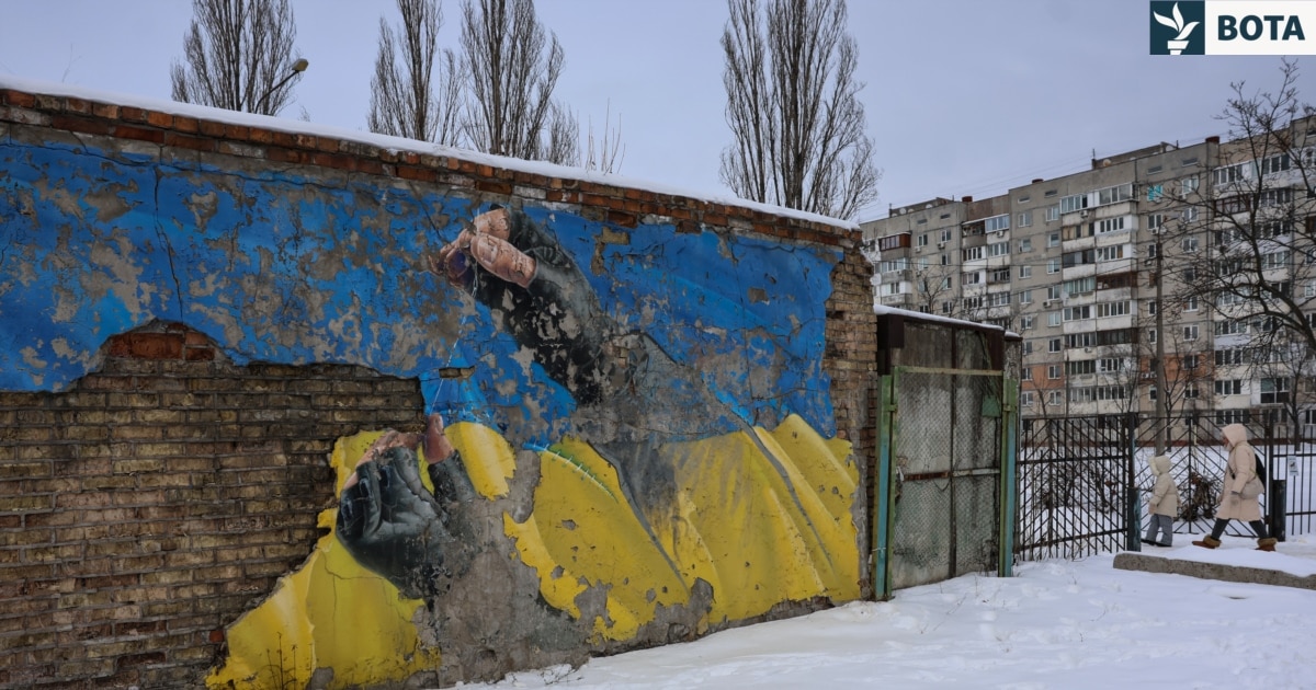 Arti i luftës në muret e Kievit