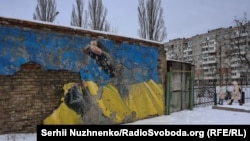 Коли стіни говорять про війну: пам’ять, закарбована в муралах Києва (фоторепортаж)