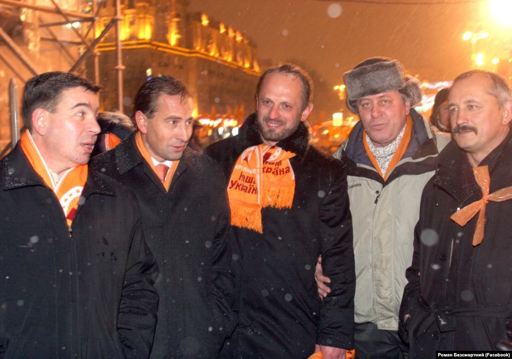 Зліва направо: Тарас Стецьків, Микола Томенко, Роман Безсмертний, Володимир Філенко і Василь Куйбіда (ексмер Львова)