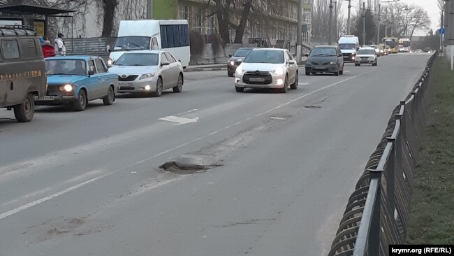 Улица Кирова в Керчи