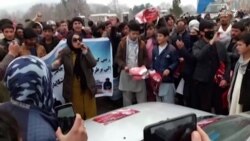 یکی از کاندیدان معترض بغلان دروازه کمیسیون انتخابات این ولایت را بست