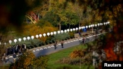 Felinare pe locul fostului Zidul al Berlinului