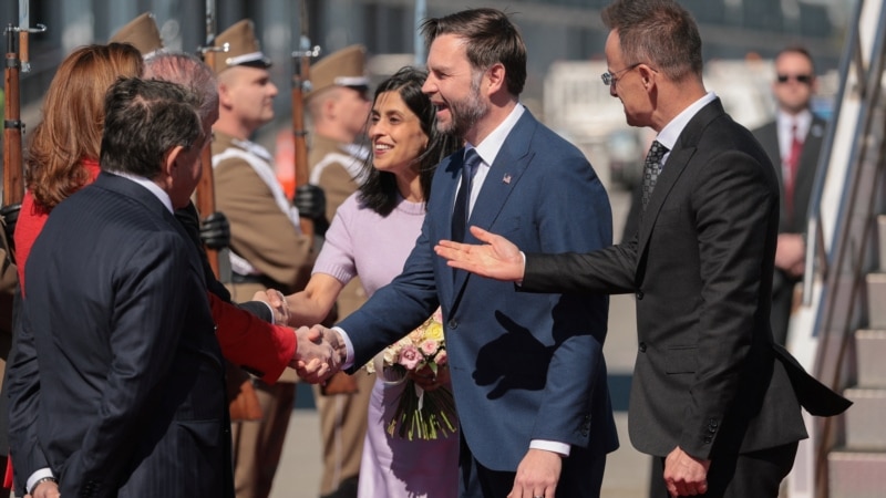 Віцепрезидент США прибув до Угорщини за кілька днів до виборів