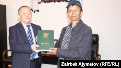 Султан Жумагулов жана Жолдош Турдубаев.