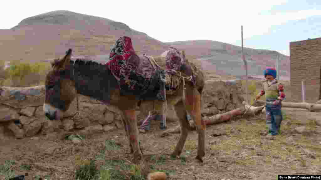 Iran-Kandovan ( pop. 680) is an extraordinary ancient village in the province of East Azarbaijan, near the city of Tabriz, Iran.