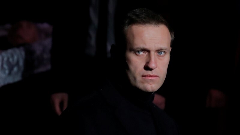 «Он кричал от боли»: что известно о возможном отравлении Алексея Навального
