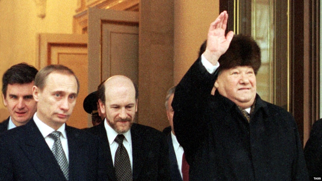 Yeltsin leaving the Kremlin on December 31, 1999.