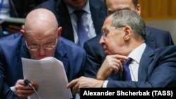 Vasily Nebenzya stalni predstavnik Rusije u UN i ministar vanjskih poslova Rusije  Sergei Lavrov uoči sjednice Vijeća sigurnosti UN u januaru 2018.