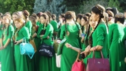 Diňle: Mekdep okuwçy gyzlaryň arasynda gaçyp durmuşa çykýan köpeldi