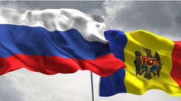 Drapelele rus și moldovenesc
